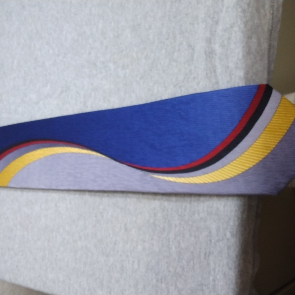 Free Land Tie